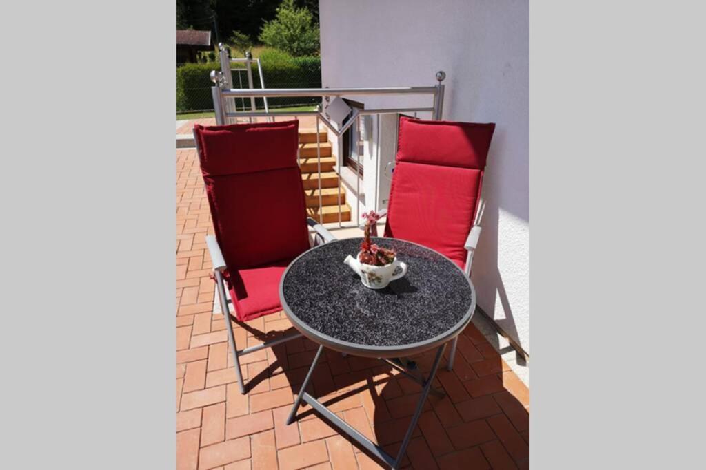 Susanne, Losheim Am Appartement Wahlen